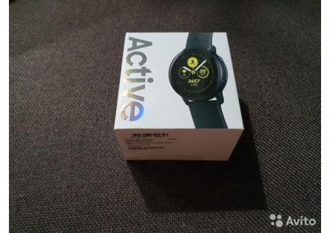 Часы SAMSUNG Galaxy Watch Active рст новые